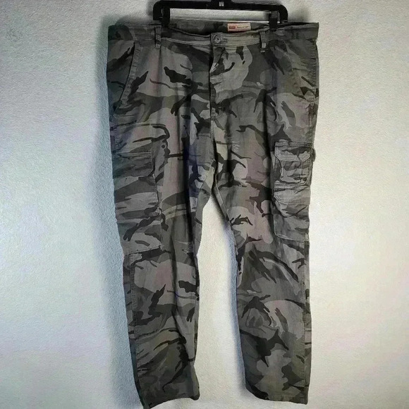 Wrangler Tapper Balck Camo Cargo Pants Sz 40x30 - Picture 1 of 8